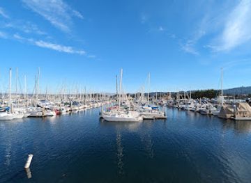 california/monterey/downtown-monterey/landmark/monterey-harbor-monument
