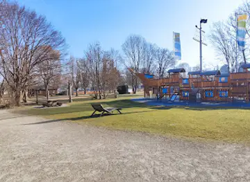 Grosser Abenteuerspielplatz Seeburgpark - Kreuzlingen am Bodensee (CH)