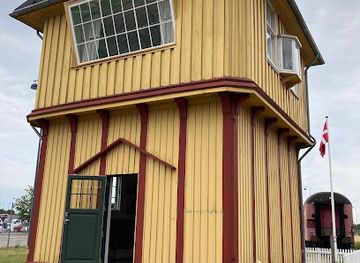 denmark/gedser-odde/landmark/yellow-palace