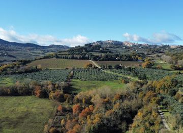 italy/montepulciano/landmark/fattoria-madonna-della-querce