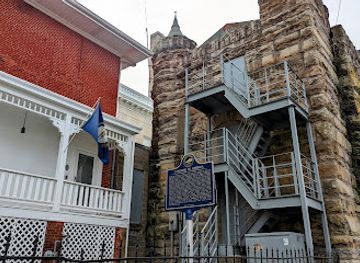 kentucky/highland-rim/landmark/the-old-stone-jail