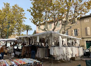 france/saint-tropez/landmark/marche-de-st-tropez