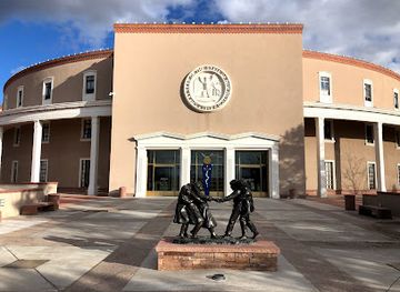 new-mexico/turquoise-trail/landmark/new-mexico-state-capitol