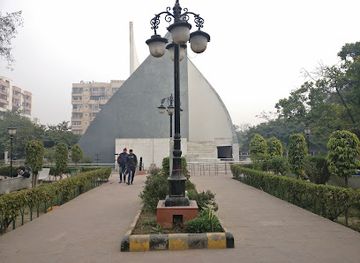 india/agra/khandari/landmark/shaheed-smarak