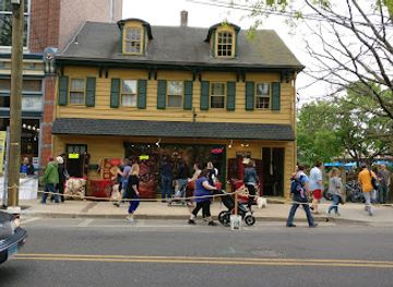 new-jersey/lambertville/landmark/antiques-center-at-the-people-s-store