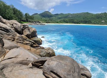 seychelles/baie-lazare/landmark/police-bay