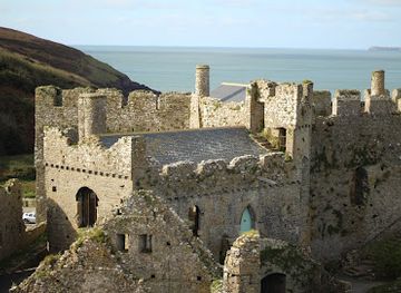 united-kingdom/pembrokeshire/attraction/manorbier-castle-2