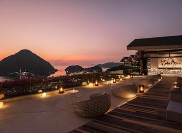 indonesia/komodo-national-park/landmark/ayana-komodo-waecicu-beach