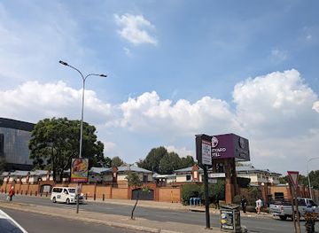 south-africa/johannesburg/rosebank/landmark/bus-stop-city-sightseeing-johannesburg