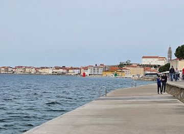 slovenia/piran/landmark/obelisco-de-fornace