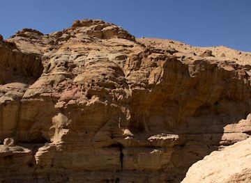 jordan/wadi-hidan/landmark/wadi-bin-hammad
