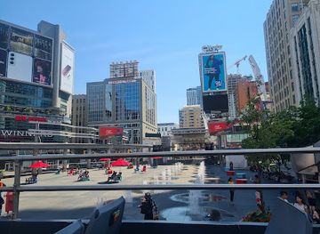 canada/toronto/landmark/historical-plaque-queen-s-park