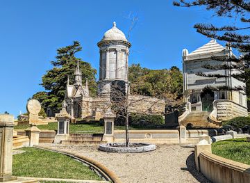 california/oakland/landmark/piedmont-funeral-services-and-mountain-view-cemetery