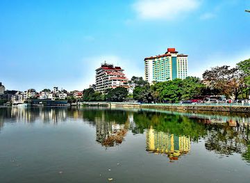 vietnam/hanoi/tay-ho-district/landmark/west-lake