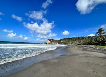 dominica/hampstead-beach/landmark/number-one-beach