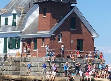 maine/camden/landmark/windjammer-schooner-lewis-r-french