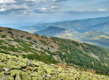 ukraine/carpathian-mountains/landmark/serednya-mountain