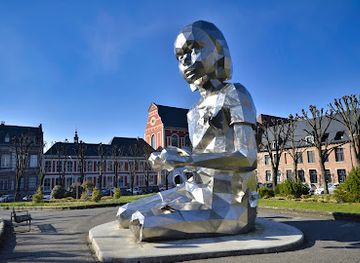 belgium/mons/landmark/lucie-et-les-papillons