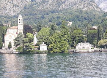 italy/lake-como/landmark/alessandro-volta-statue