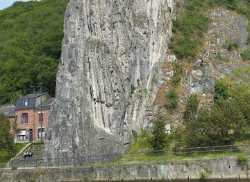 belgium/meuse-valley/landmark/rocher-bayard