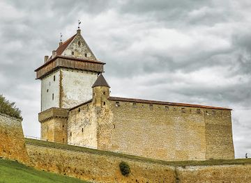 estonia/narva-castle/landmark/narva-muuseum