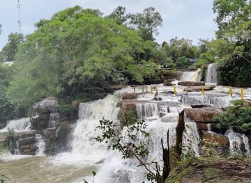 cambodia/sihanoukville/landmark/kbal-chhay-waterfalls