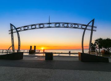 australia/surfers-paradise/landmark/surfers-paradise-sign