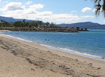 australia/airlie-beach/landmark/boathaven-beach