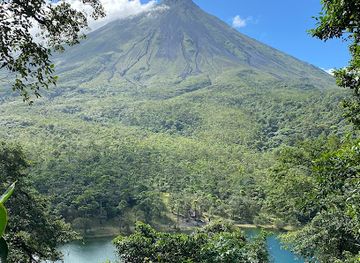 costa-rica/arenal-volcano-national-park/landmark/los-lagos