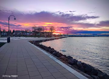 hungary/lake-balaton/landmark/siofok-main-beach