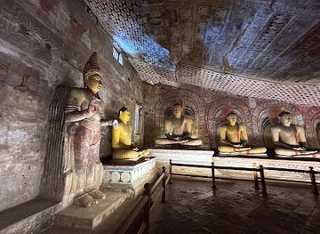 sri-lanka/cultural-triangle/landmark/rock-temple