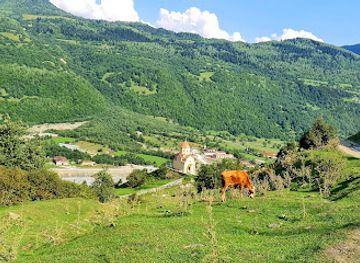 georgia/samegrelo-zemo-svaneti/landmark/the-cross-over-mestia