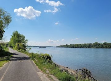 hungary/vac/landmark/vac-liszt-ferenc-setany