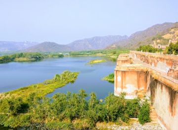 india/jaipur/jal-mahal/landmark/jal-mahal-paal