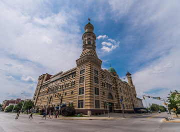 indiana/indianapolis/landmark/old-national-centre