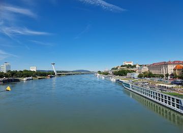 slovakia/bratislava/landmark/old-bridge