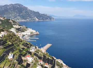 italy/amalfi-coast/landmark/wine-tour-amalfi-coast