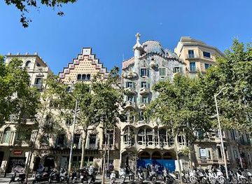spain/barcelona/landmark/pg-de-gracia