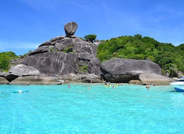 thailand/similan-islands/landmark/sailboat-rock
