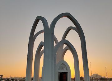 qatar/doha/west-bay/landmark/arches-monument
