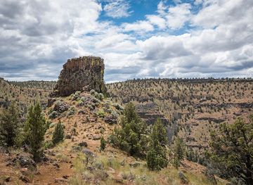 oregon/wheeler-county/landmark/chimney-rock-trailhead