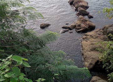 cameroon/lobe-waterfalls/landmark/le-debarcadere