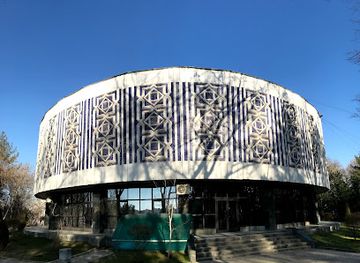 uzbekistan/zarafshan-range/landmark/monument-of-courage