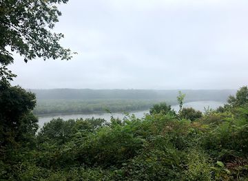 wisconsin/kickapoo-valley/landmark/wyalusing-hardwood-forest
