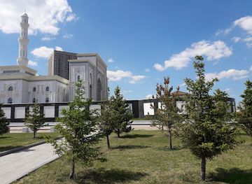 kazakhstan/kazakh-uplands/landmark/hazrat-sultan-mosque
