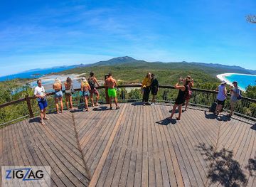 australia/the-whitsundays/landmark/zigzag-whitsundays-day-tour