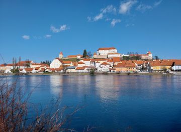 slovenia/ptuj/landmark/ptuj-castle