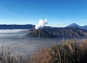 indonesia/mount-bromo/landmark/bukit-cinta-taman-nasional-bromo-tengger-semeru