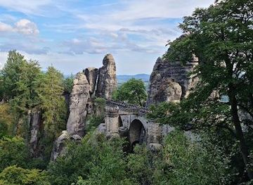 germany/dresden/landmark/neurathen-castle