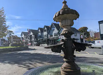 Agamont Fountain